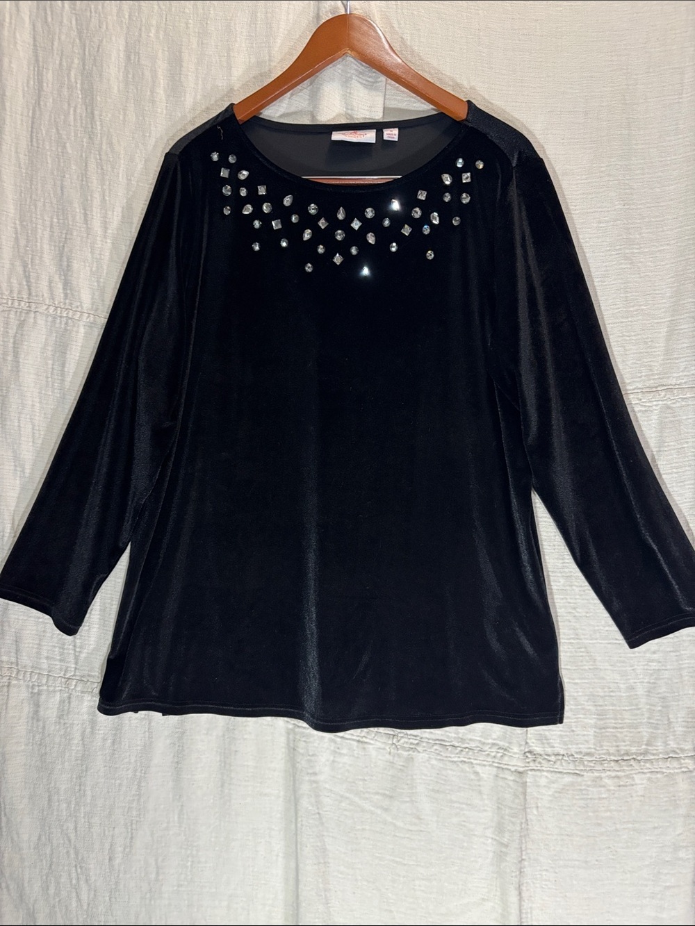 Quacker Factory Black Velvet Rhinestone Embellished Tunic Blouse Size 1X EUC - Picture 1 of 8